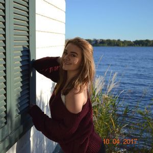 Meet your Posher, Ashley